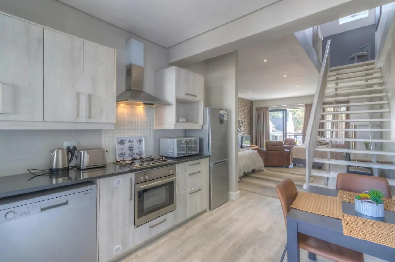 Crossfire @ Home Somerset West Apartment